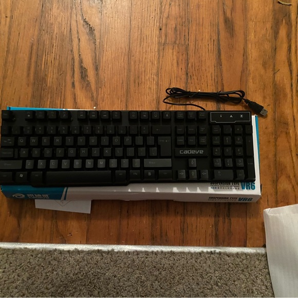 Color Changing Keyboard - Picture 2 of 3